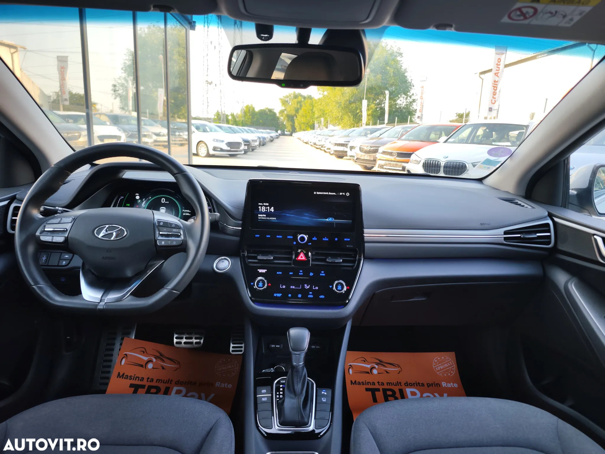 Hyundai IONIQ - 9