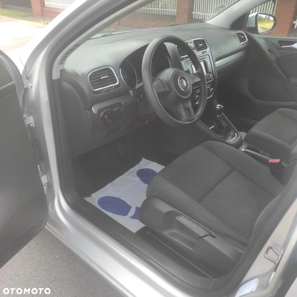 Volkswagen Golf - 11