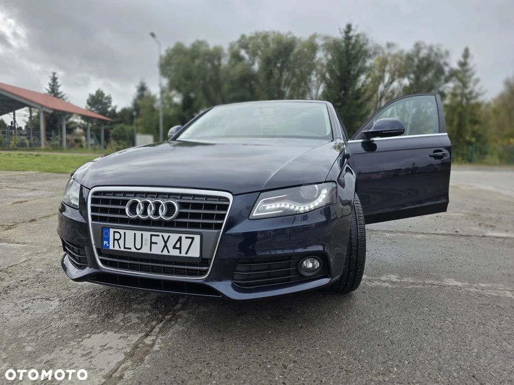 Audi A4 Limousine - 6