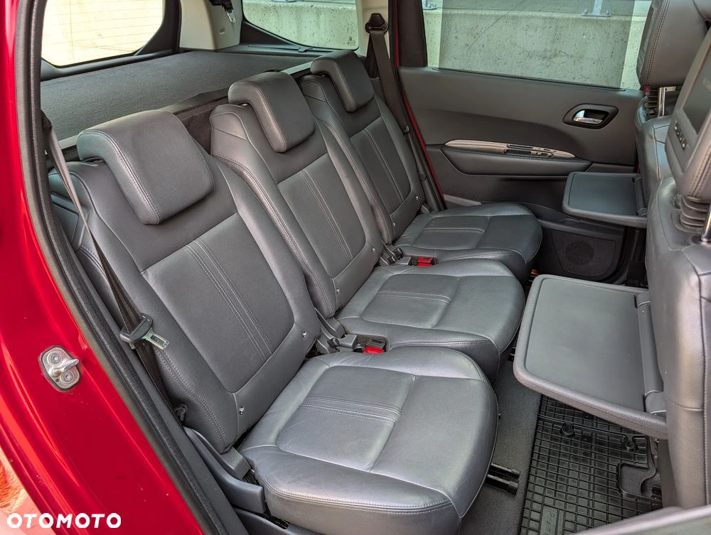 Peugeot 5008 1.6 THP Premium - 17