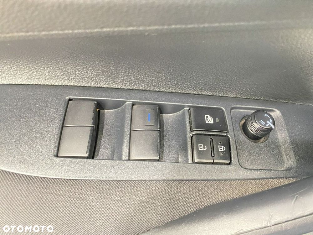 Toyota Corolla - 14