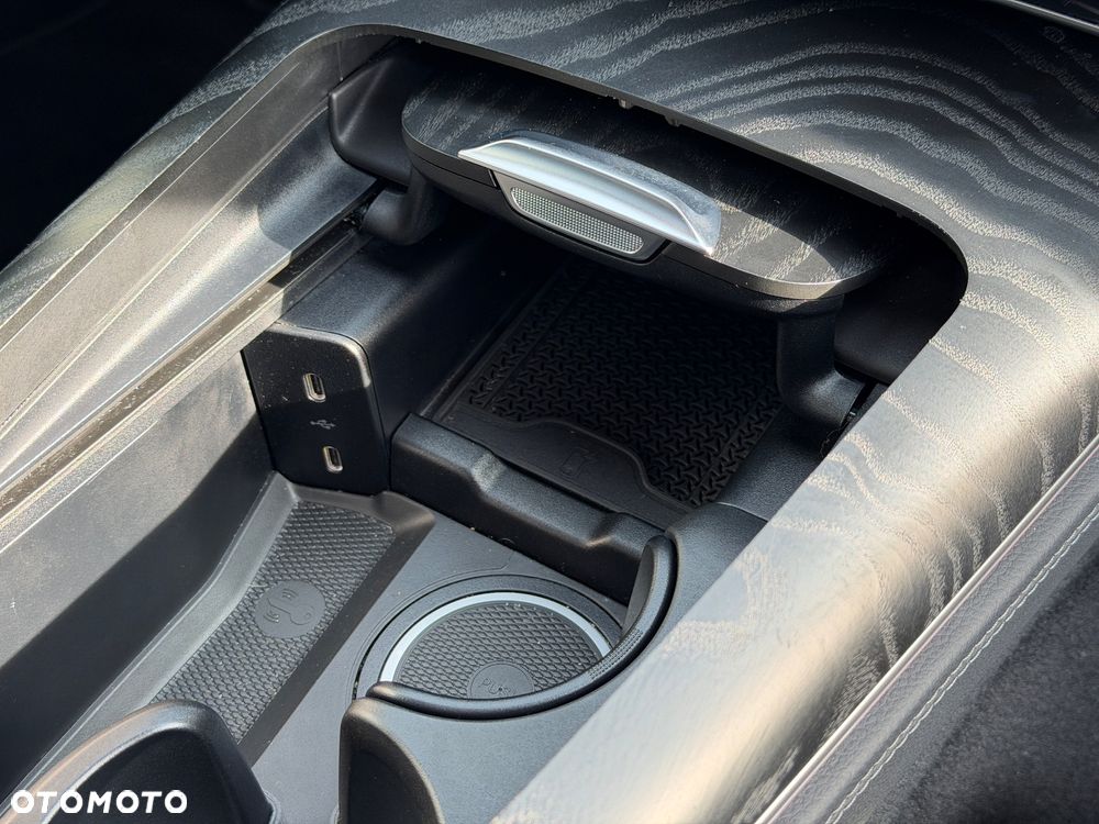 Mercedes-Benz Klasa E 220 d mHEV 4-Matic AMG 9G-Tronic - 29