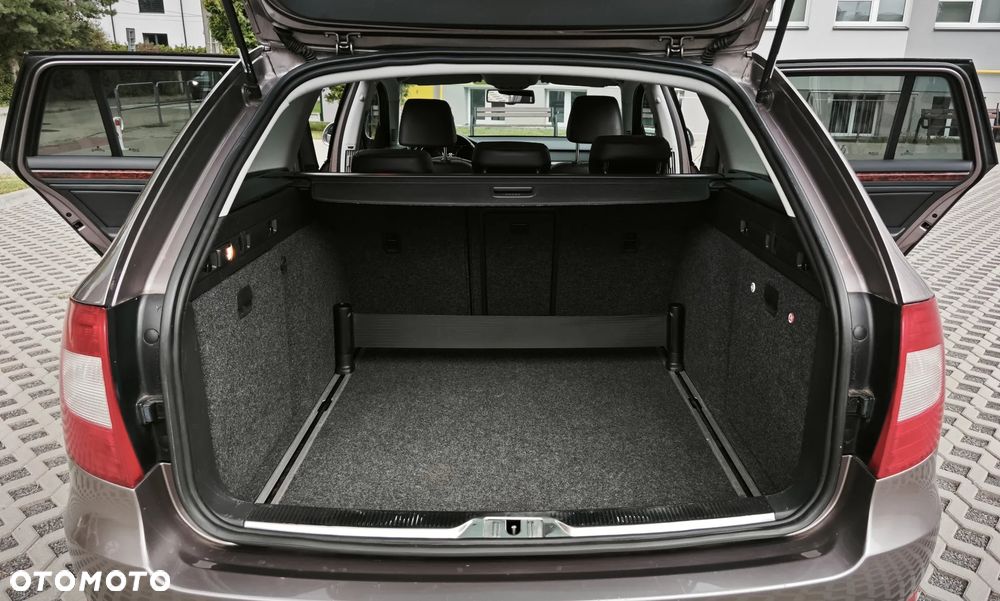 Skoda Superb 2.0 TDI Elegance - 10