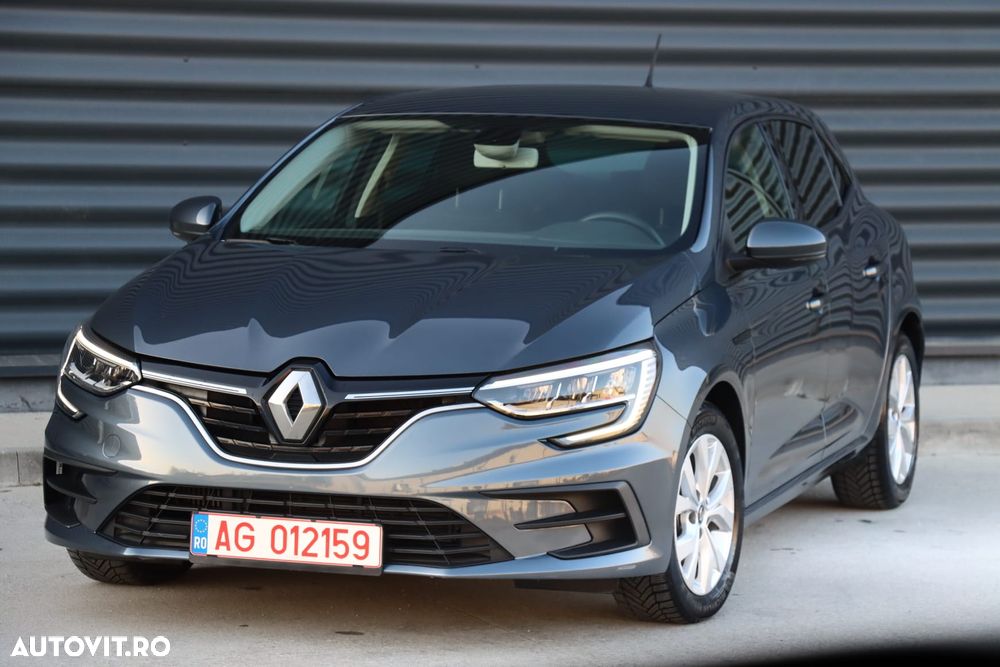 Renault Megane TCe 140 GPF LIMITED - 12