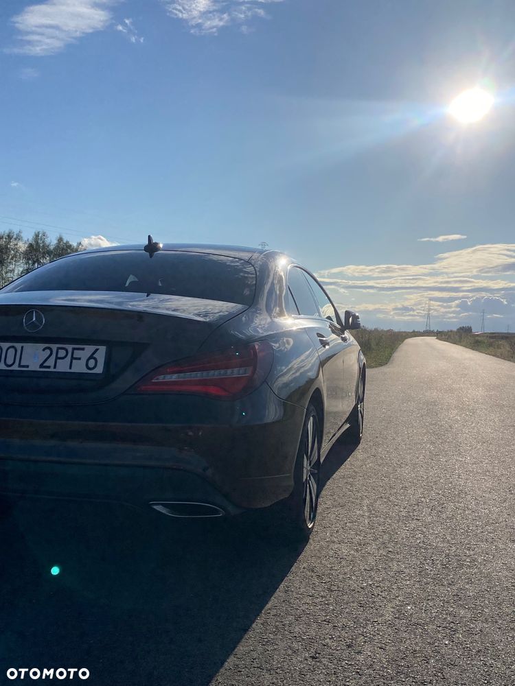Mercedes-Benz CLA 180 - 9
