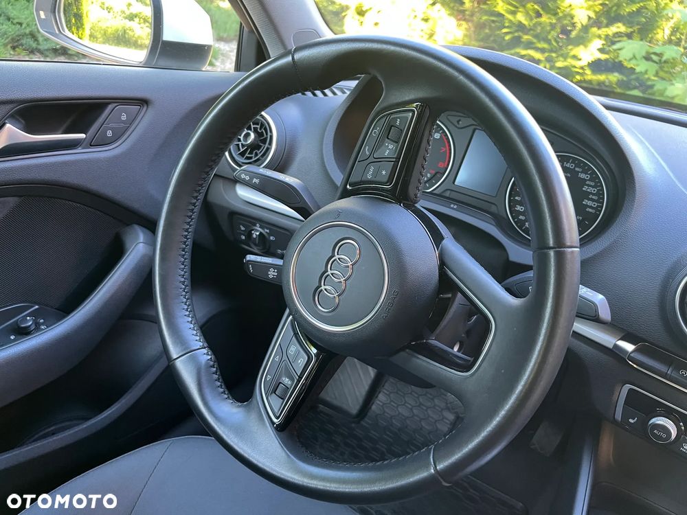 Audi A3 Sportback 1.5 TFSI cylinder on demand S tronic - 30