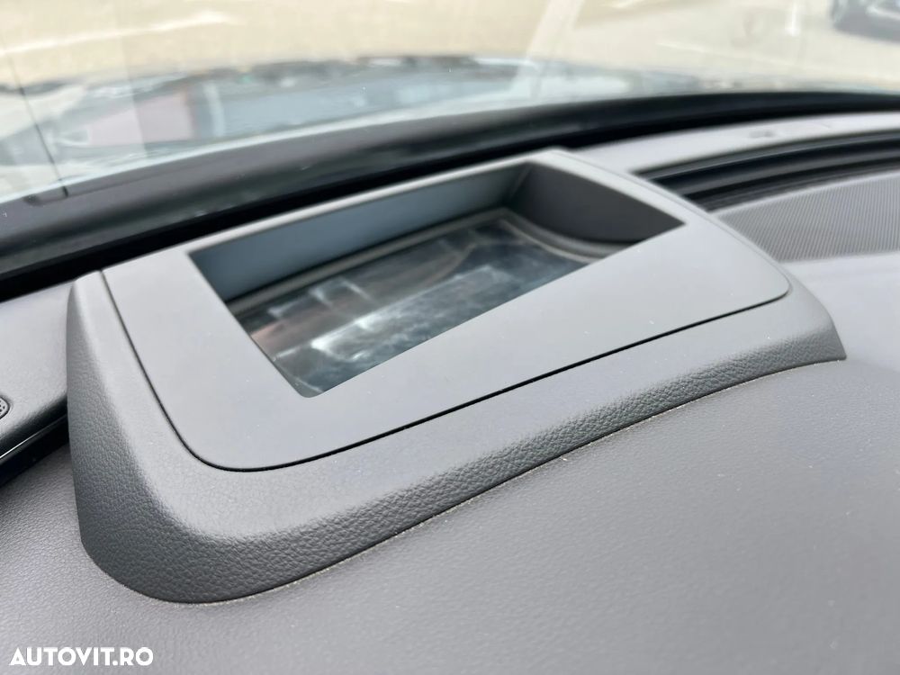Audi A6 2.0 TDI Ultra DPF S tronic - 28