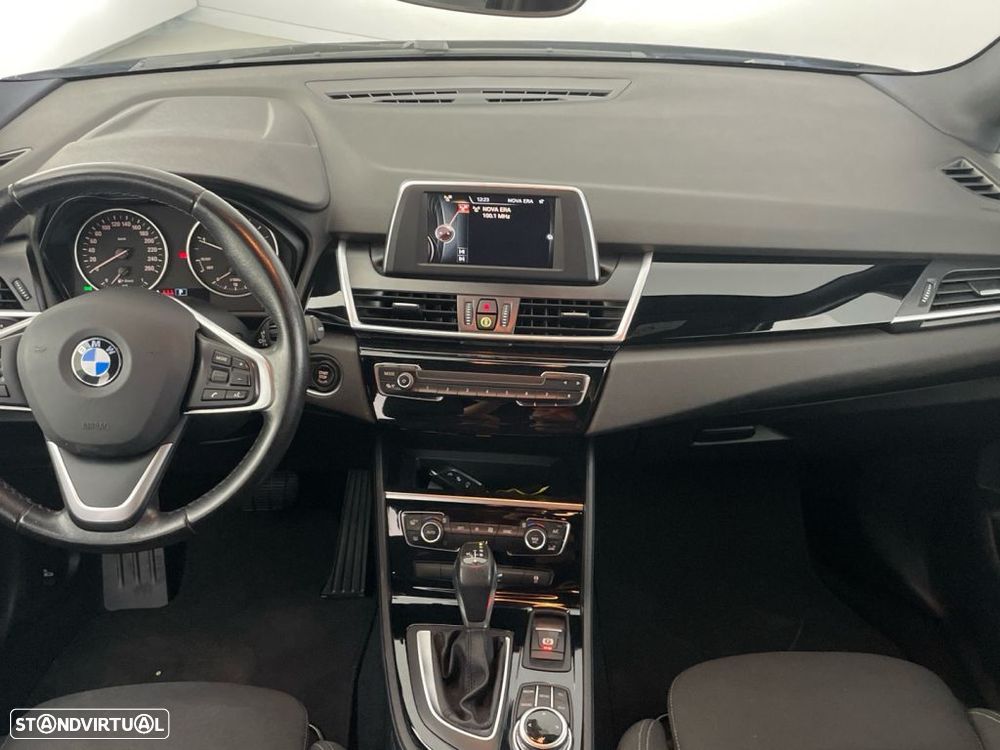 BMW 216 Active Tourer d Auto - 10