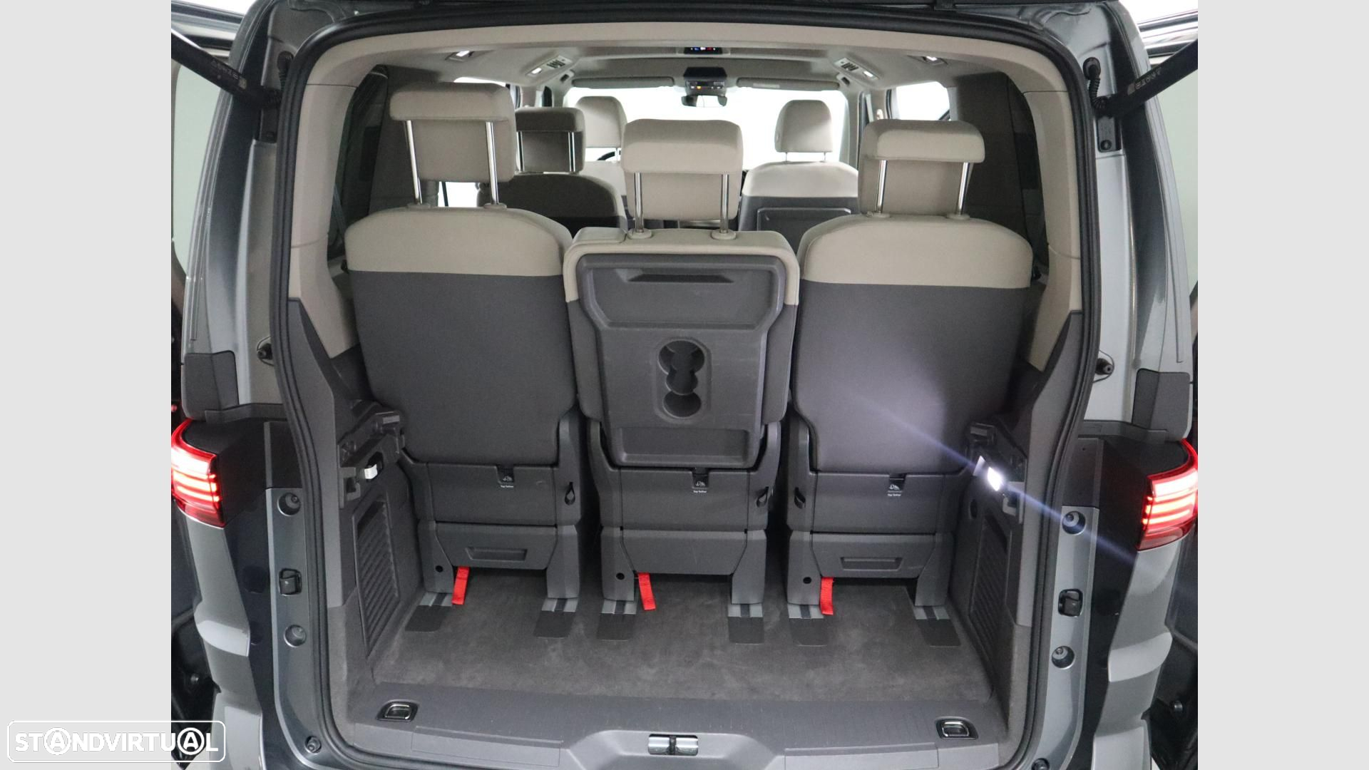 VW Multivan 2.0 TDI Life DSG - 10