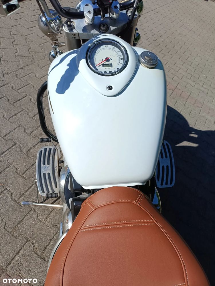 Yamaha XVZ - 3