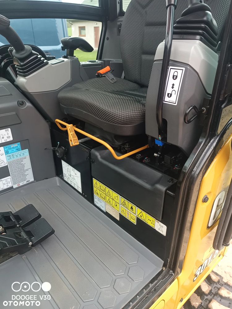 Caterpillar 301.8 - 12