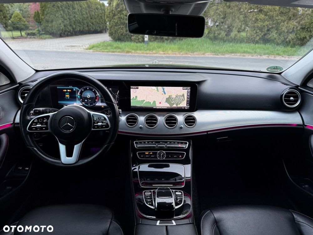 Mercedes-Benz Klasa E 220 d 4-Matic Avantgarde - 32