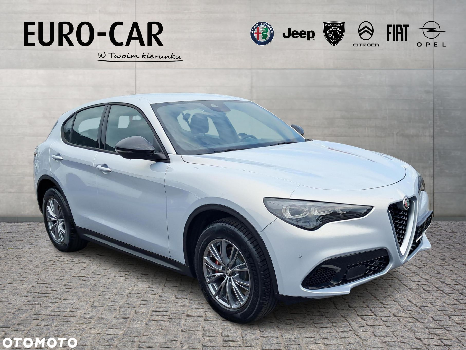 Alfa Romeo Stelvio - 8
