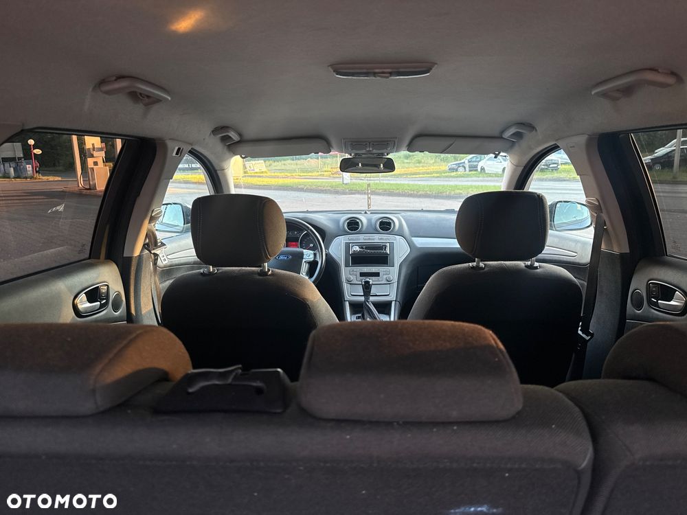 Ford Mondeo 2.0 TDCi Ghia - 21