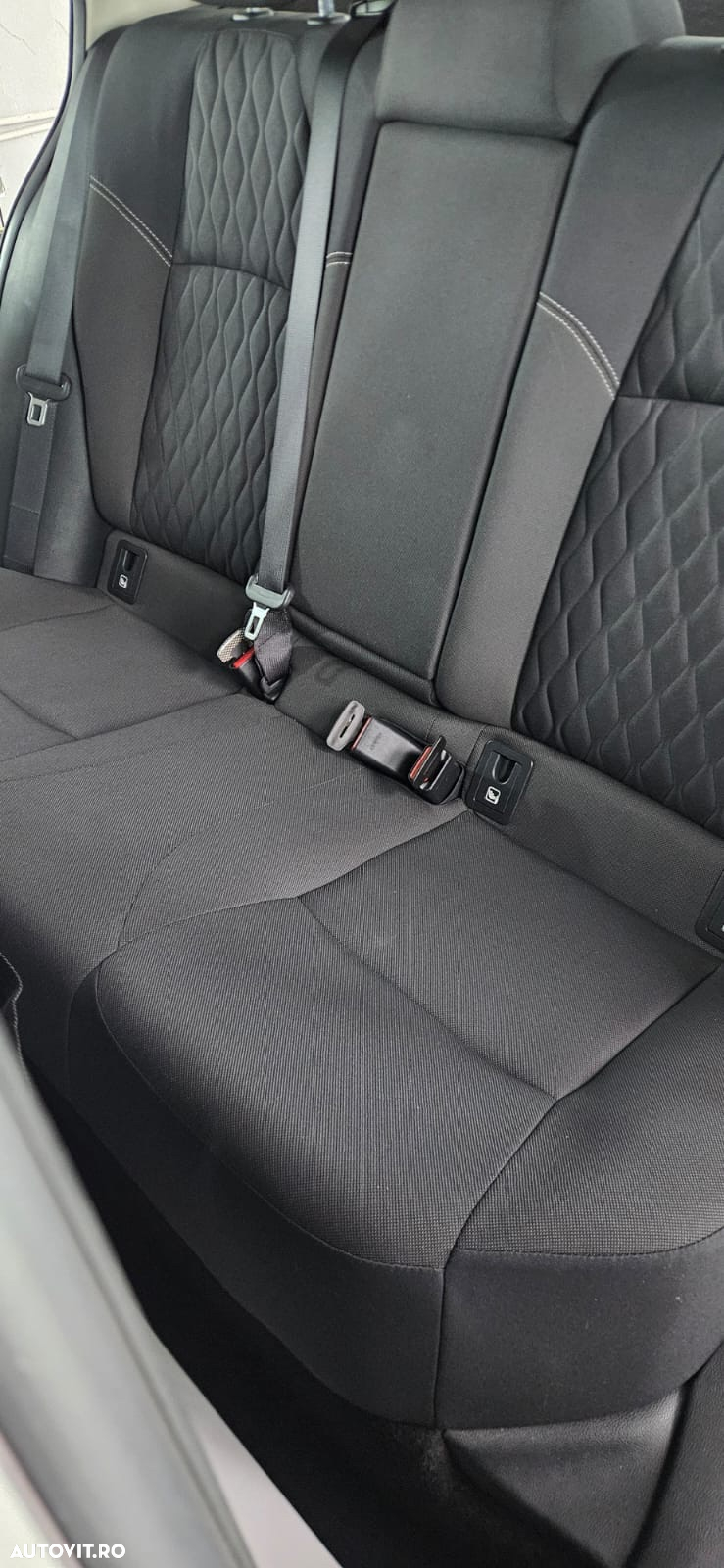 Toyota Corolla Sedan 1.6 Dynamic - 14