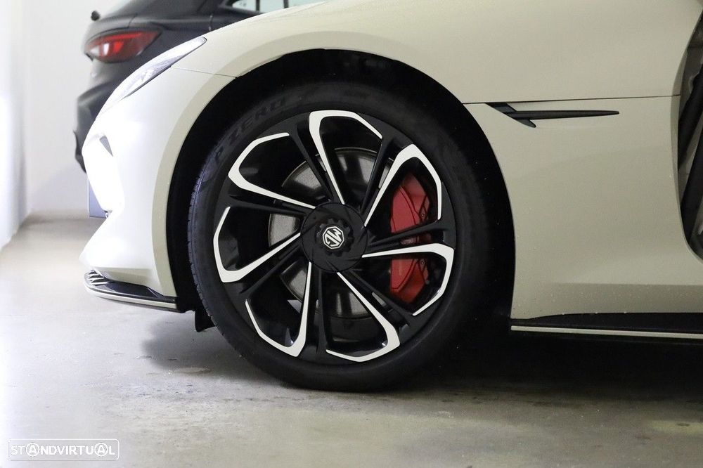 MG Cyberster 77 kWh GT - 10