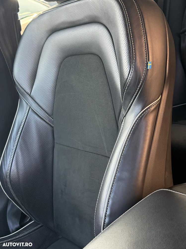 Volvo XC 60 D4 AWD Geartronic RDesign - 9