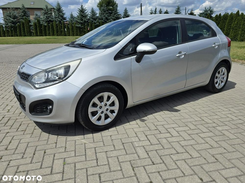 Kia Rio - 7