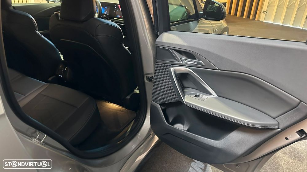 BMW iX1 eDrive20 Pack Desportivo M — fotografia 13