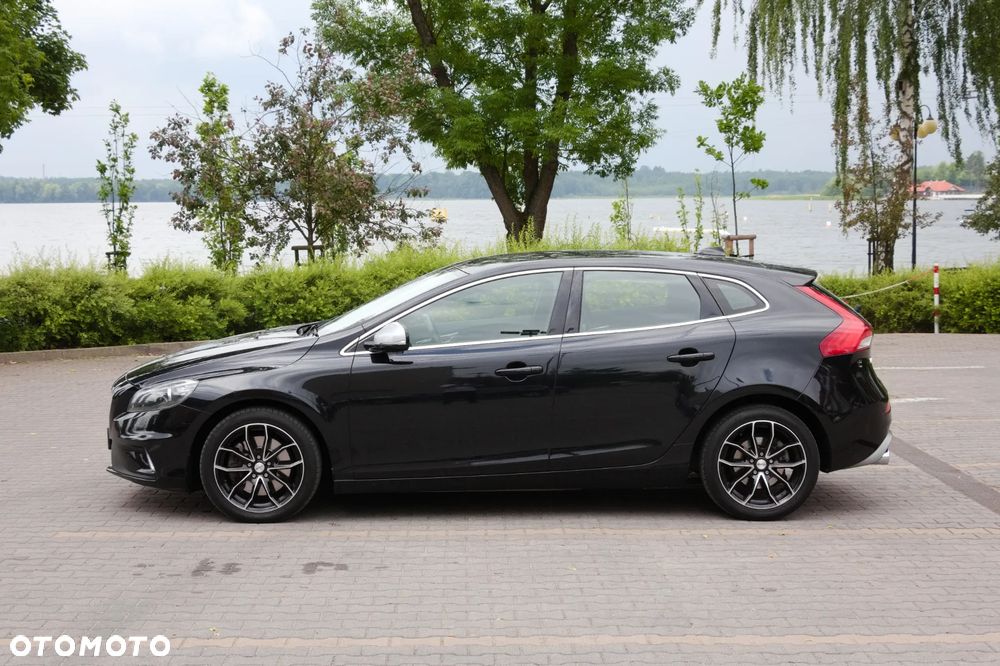 Volvo V40 D4 Drive-E R-Design Summum - 4