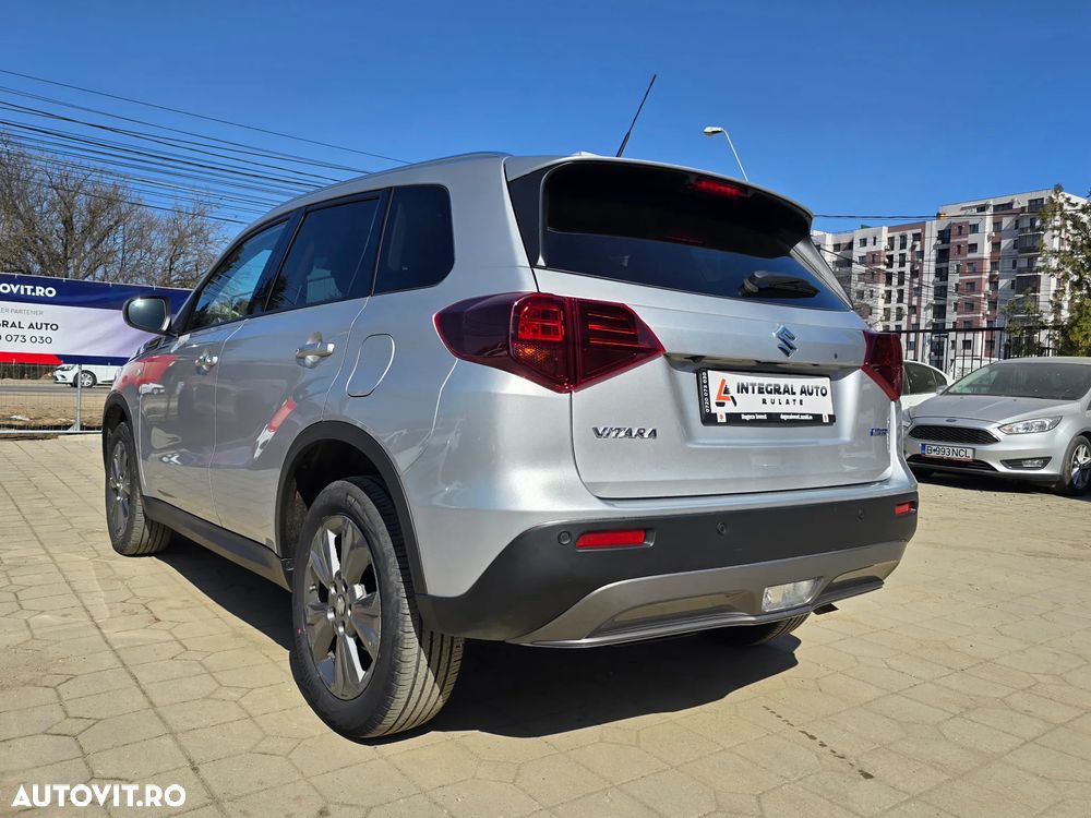 Suzuki Vitara 1.4 Boosterjet MHEV Passion - 4