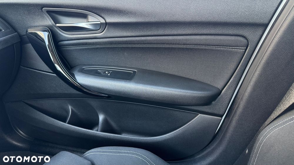BMW Seria 1 118i Sport Line - 34