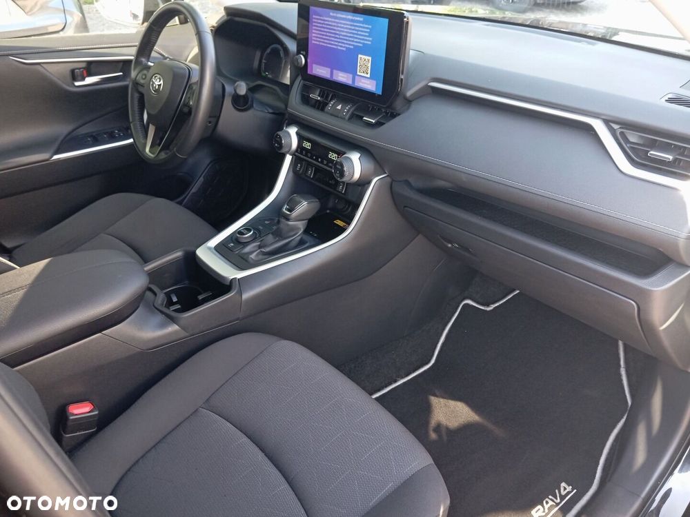 Toyota RAV4 - 12