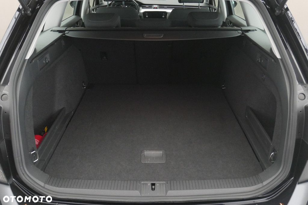 Volkswagen Passat 2.0 TSI Business DSG - 16