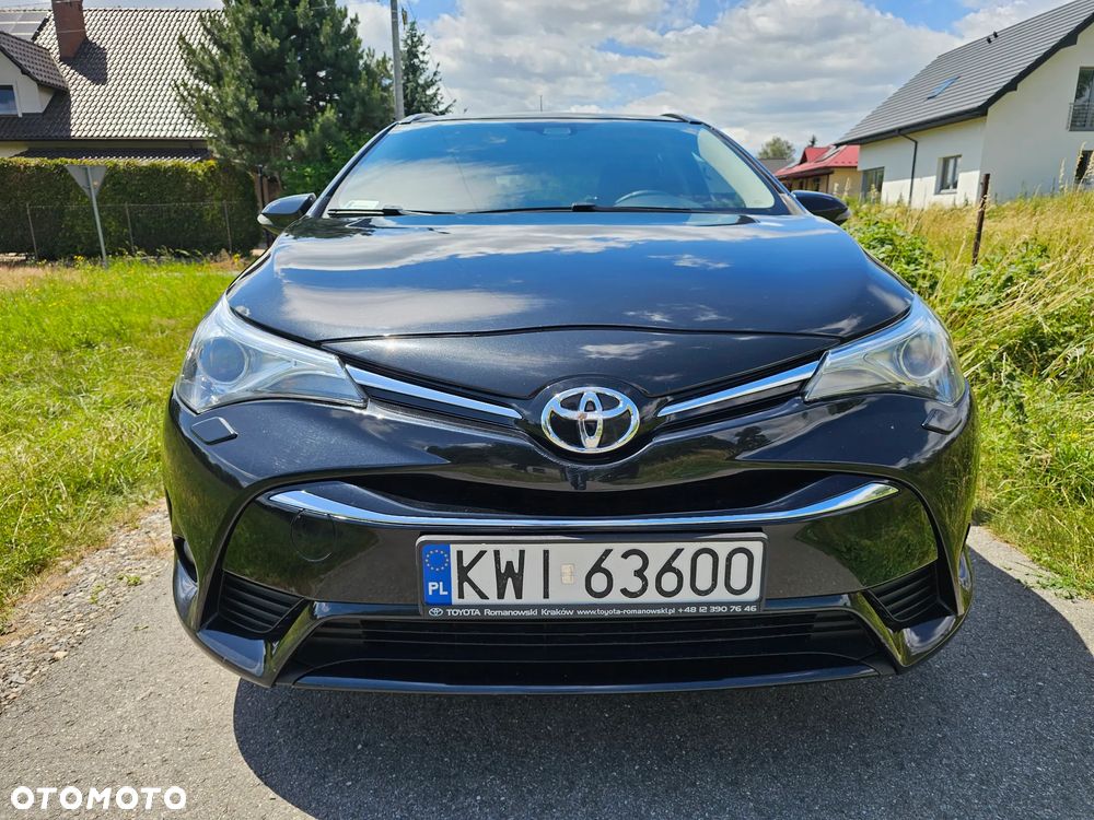 Toyota Avensis 2.0 D-4D Premium - 5