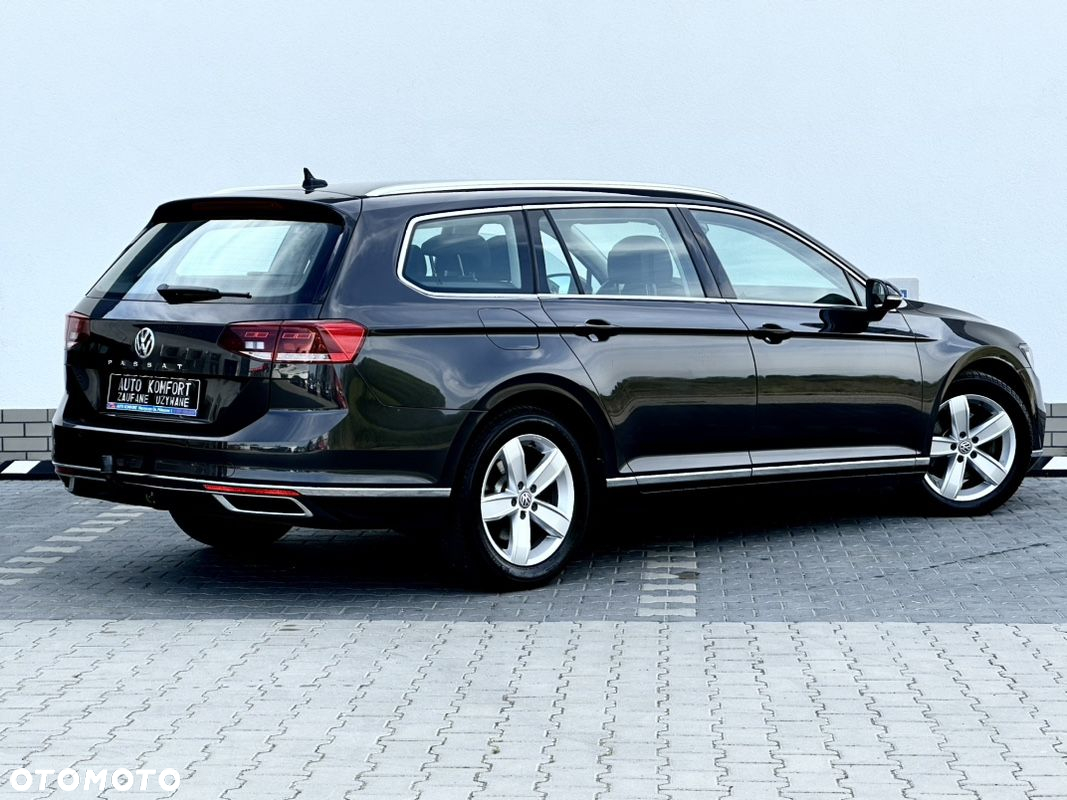 Volkswagen Passat Variant 2.0 TDI SCR DSG Highline - 15