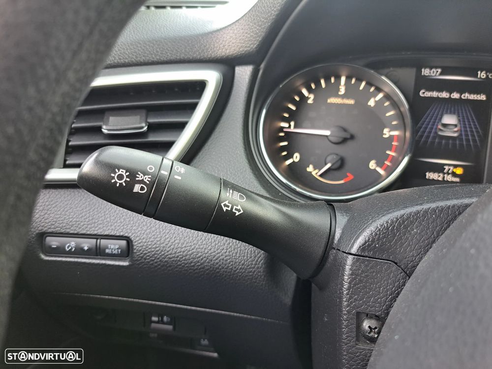 Nissan Qashqai 1.5 dCi DPF acenta - 17