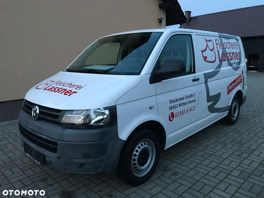 Volkswagen Transporter - 2