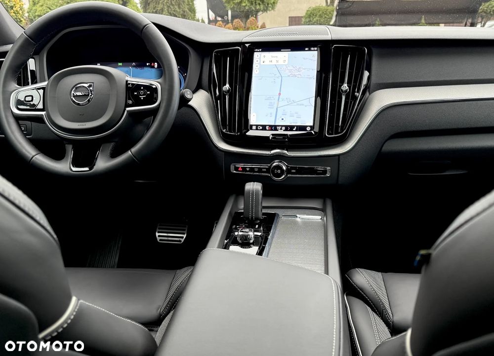 Volvo XC 60 B4 D Geartronic RDesign - 11