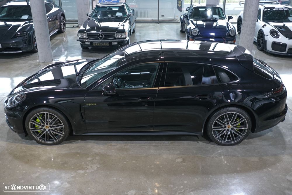 Porsche Panamera Sport Turismo 4 E-Hybrid 10 Years Edition - 5