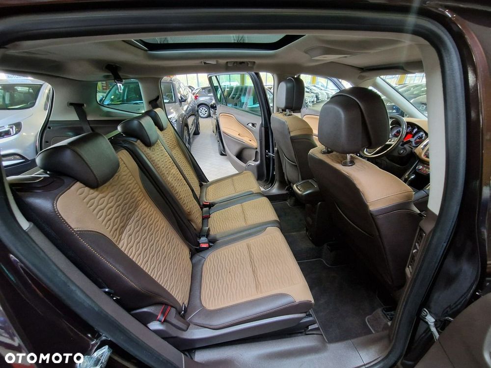Opel Zafira - 22