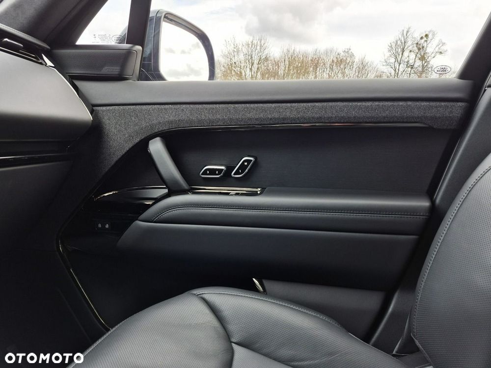 Land Rover Range Rover Sport - 36