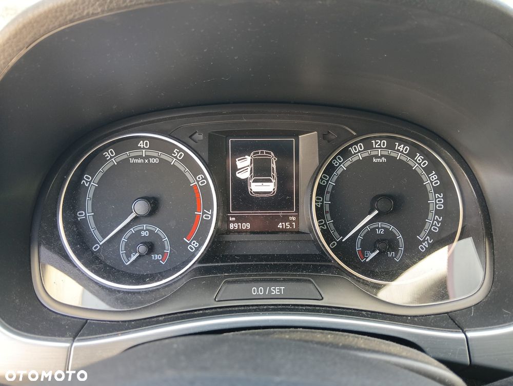 Skoda Fabia - 18