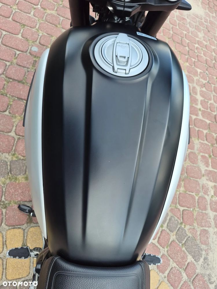 Ducati Scrambler - 15