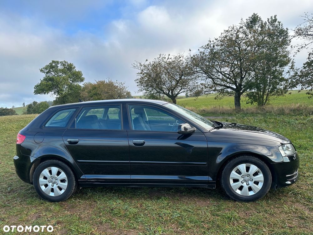 Audi A3 Sportback 1.6 TDI Attraction - 5