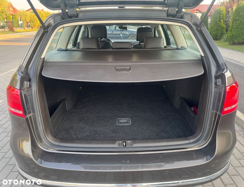 Volkswagen Passat 2.0 TDI Highline DSG - 20