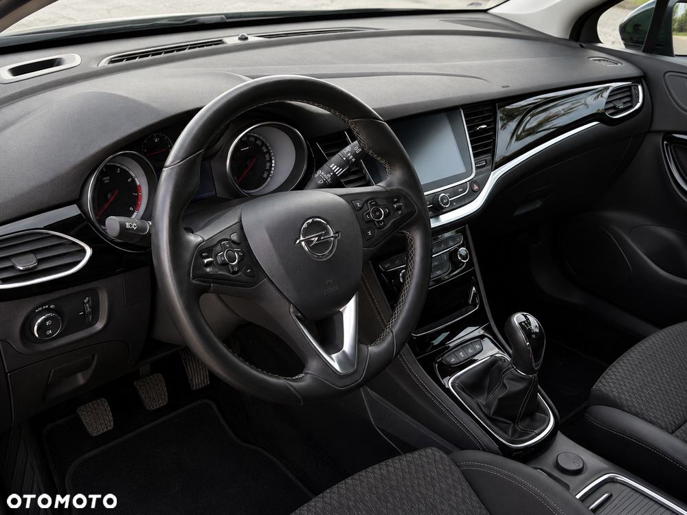 Opel Astra 1.4 T Dynamic - 21
