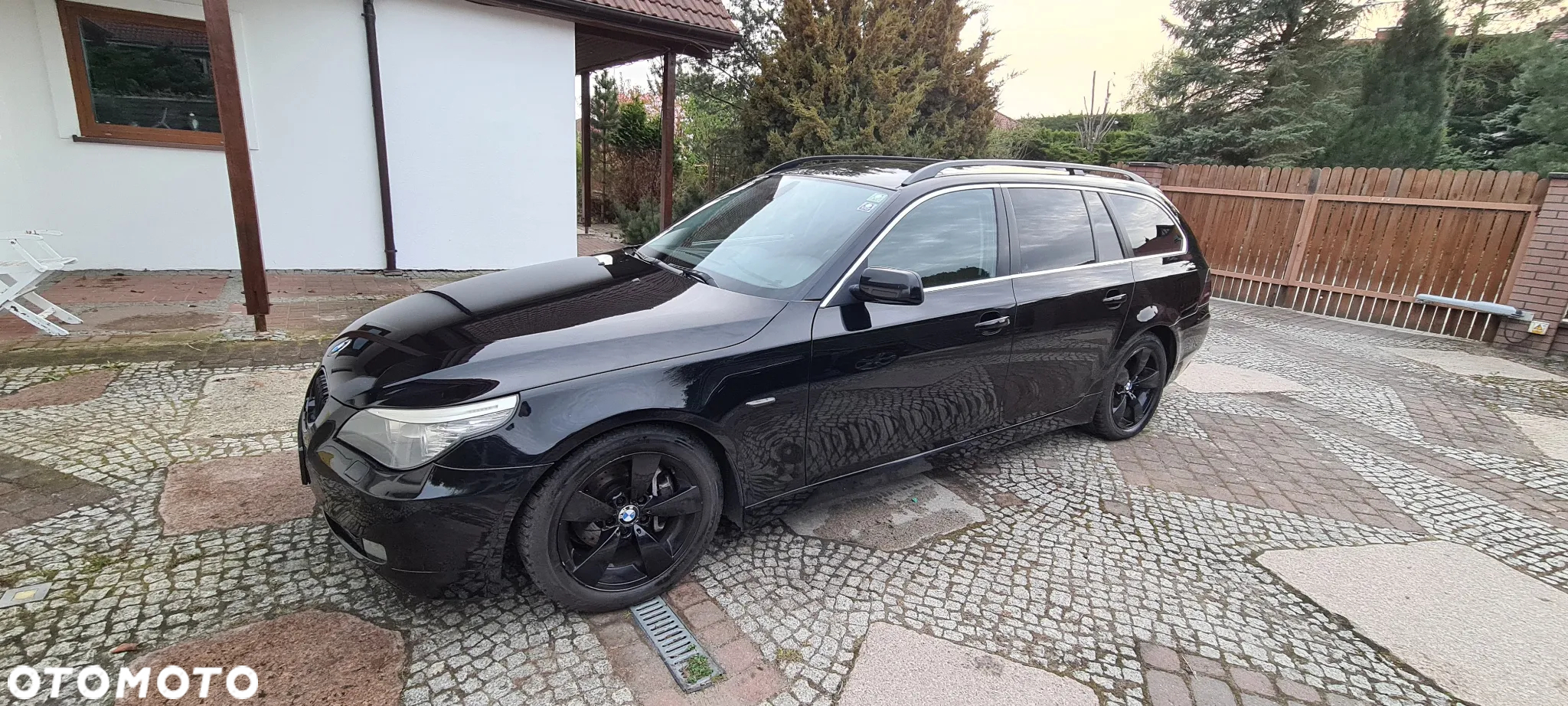BMW Seria 5 520d Touring - 10