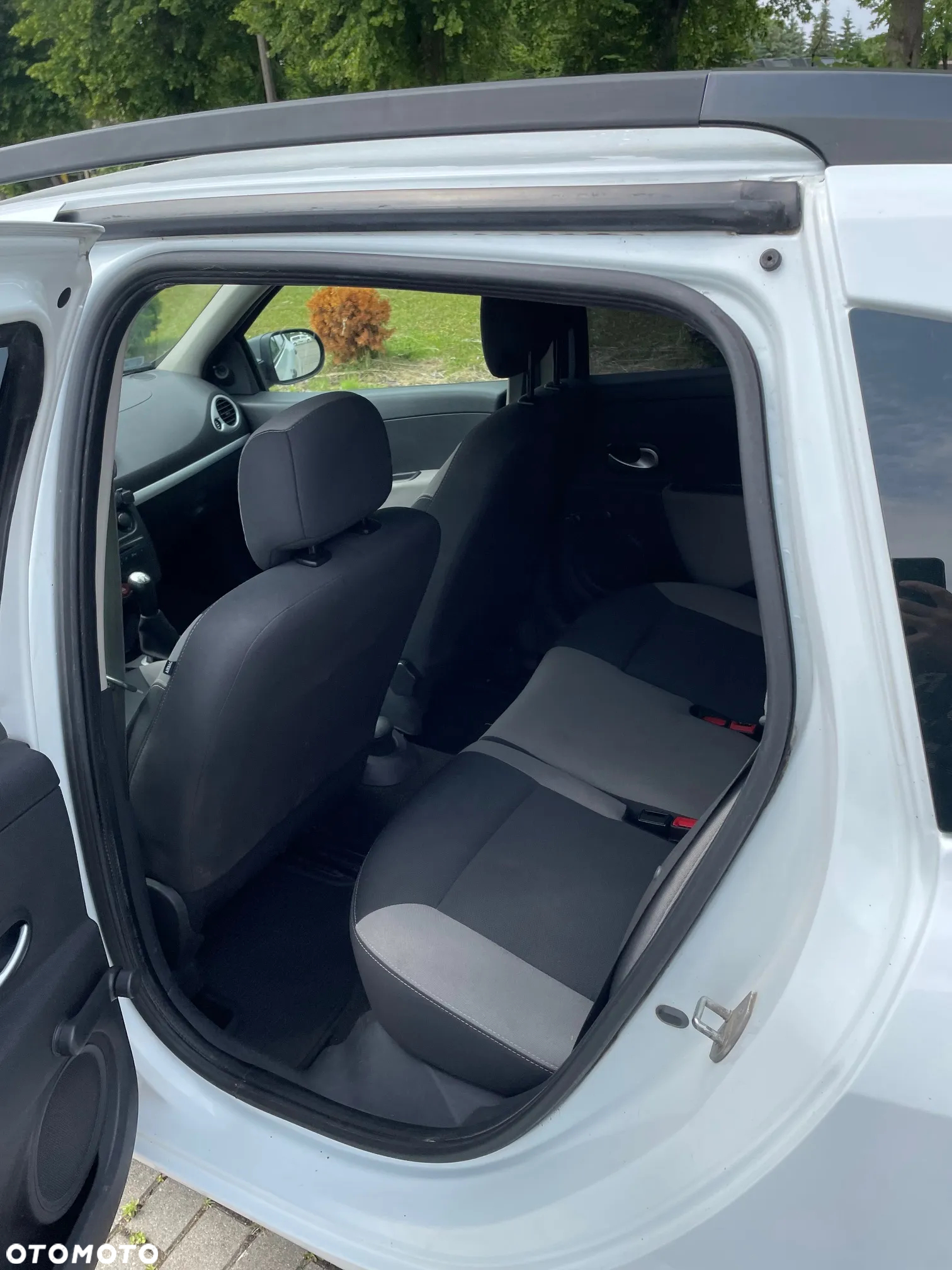 Renault Clio - 16