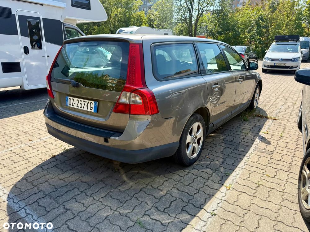 Volvo V70 2.0D Kinetic - 4