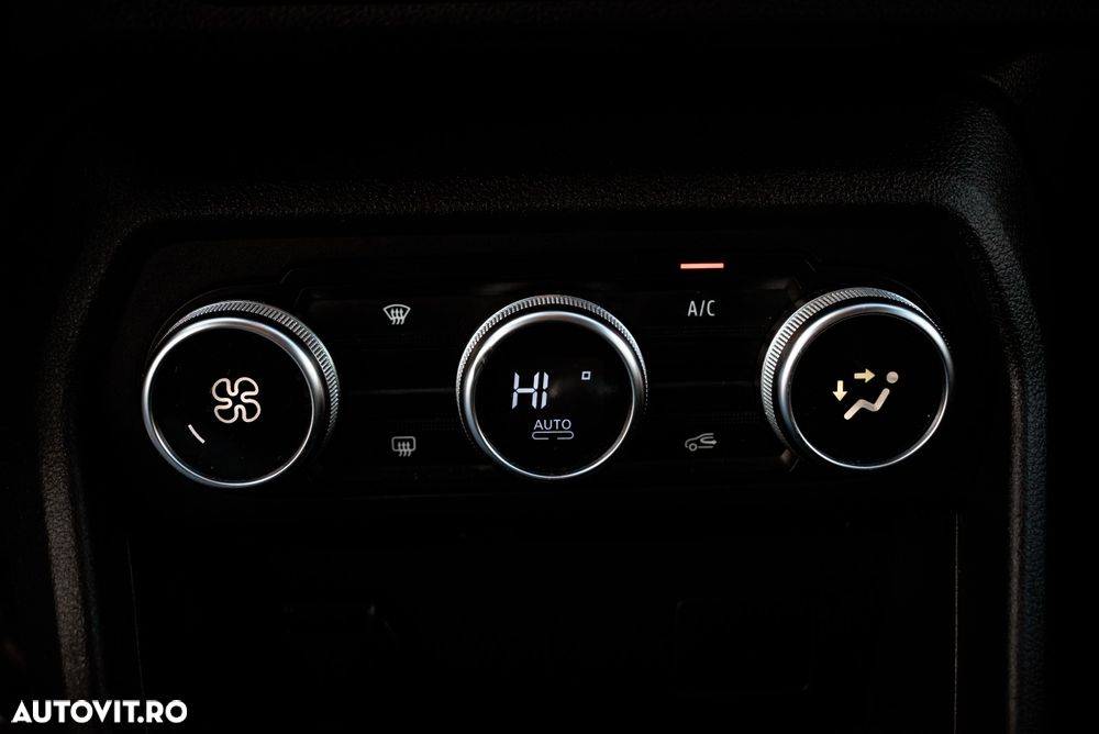 Dacia Sandero Stepway TCe 90 MT6 Comfort - 24