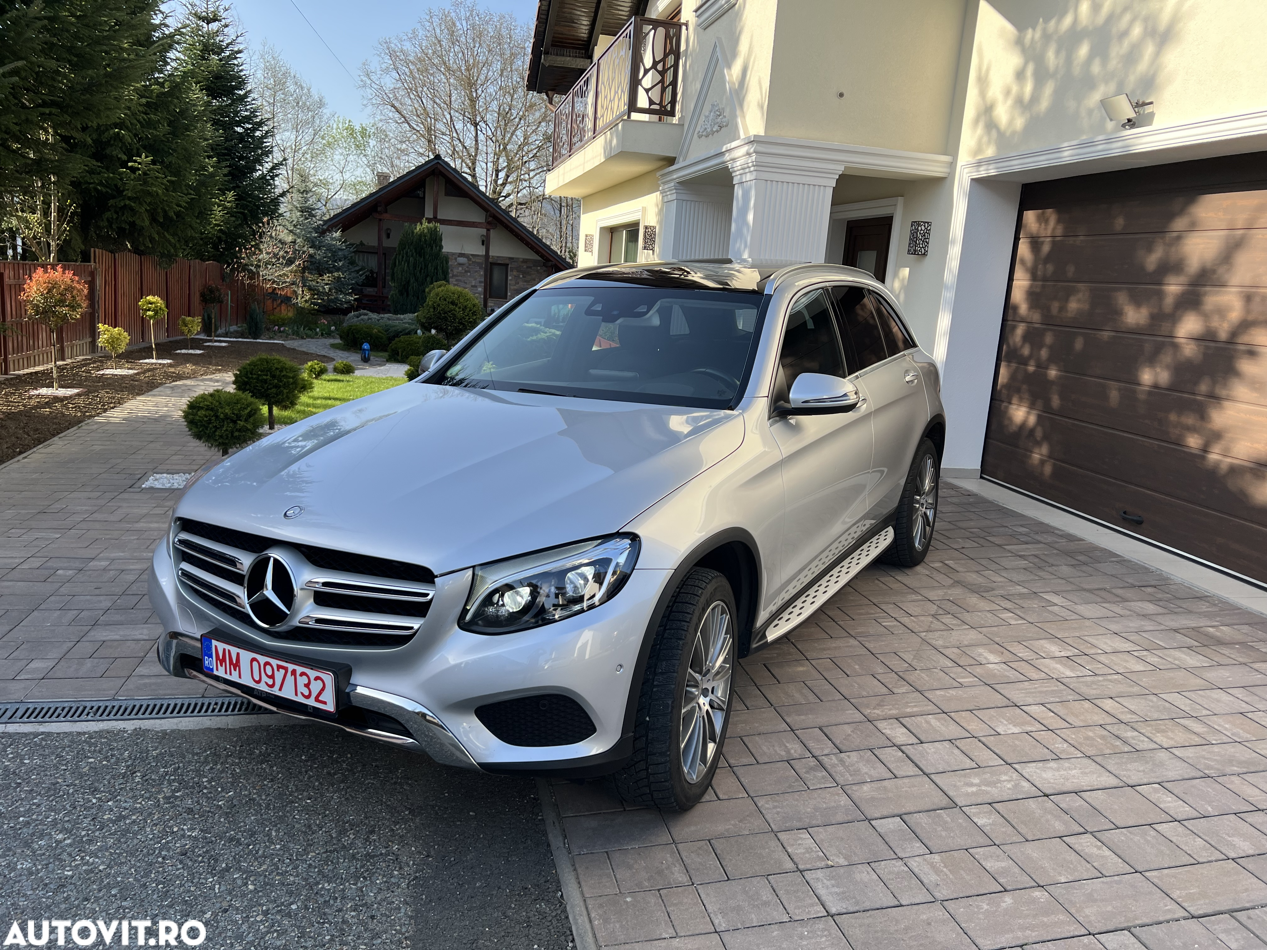 Mercedes-Benz GLC 250 d 4Matic 9G-TRONIC AMG Line - 8