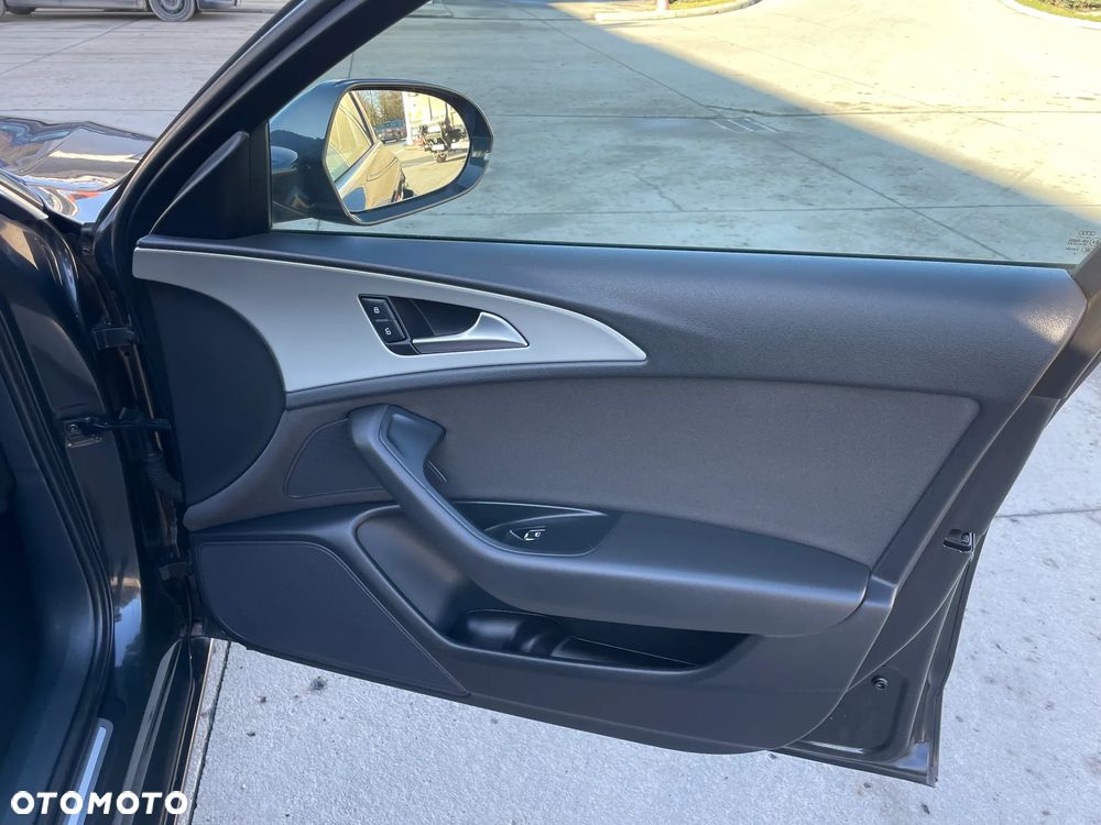 Audi A6 Avant 3.0 TDI Multitronic - 25