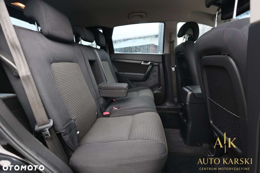 Chevrolet Captiva - 32