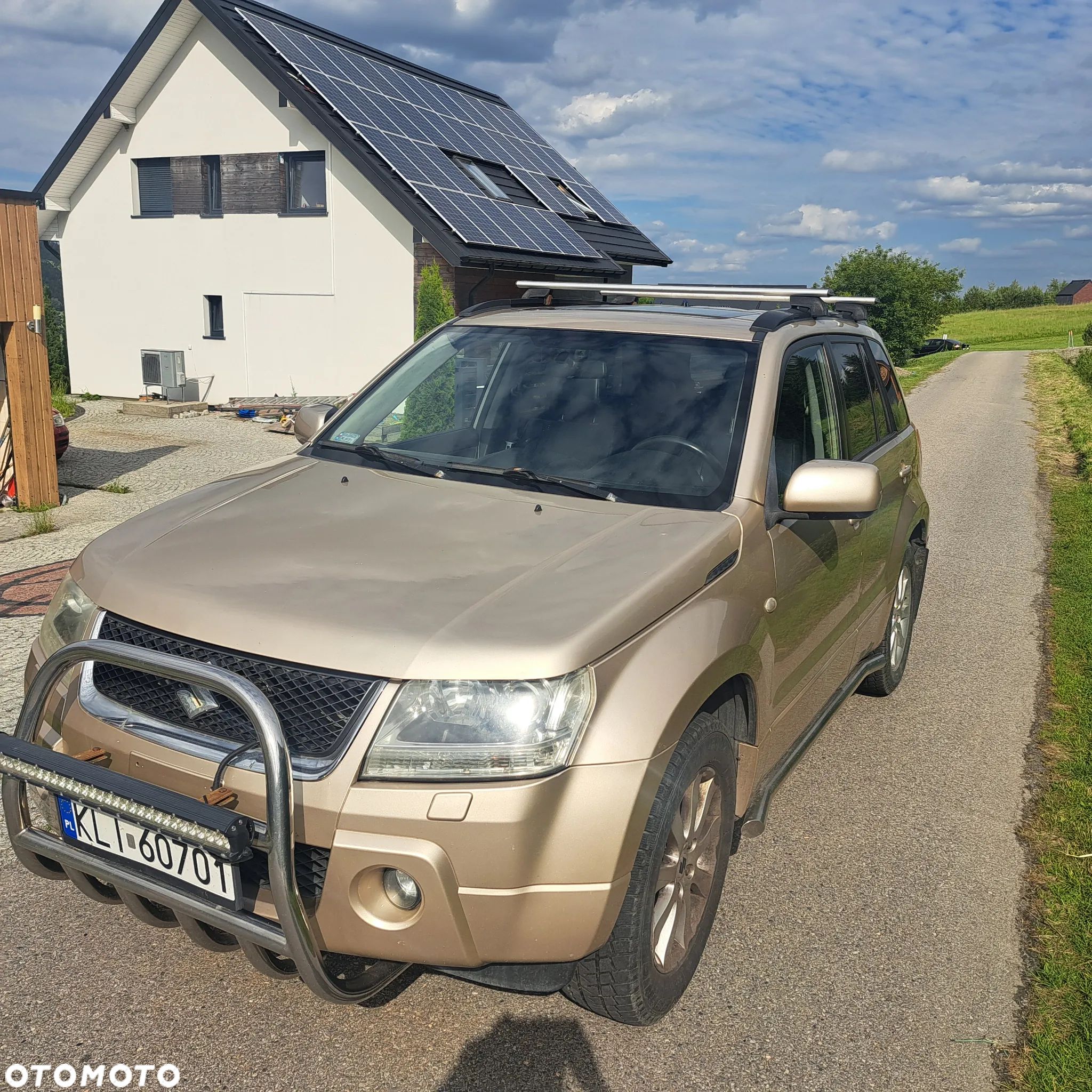 Suzuki Grand Vitara 2.0 De luxe - 1