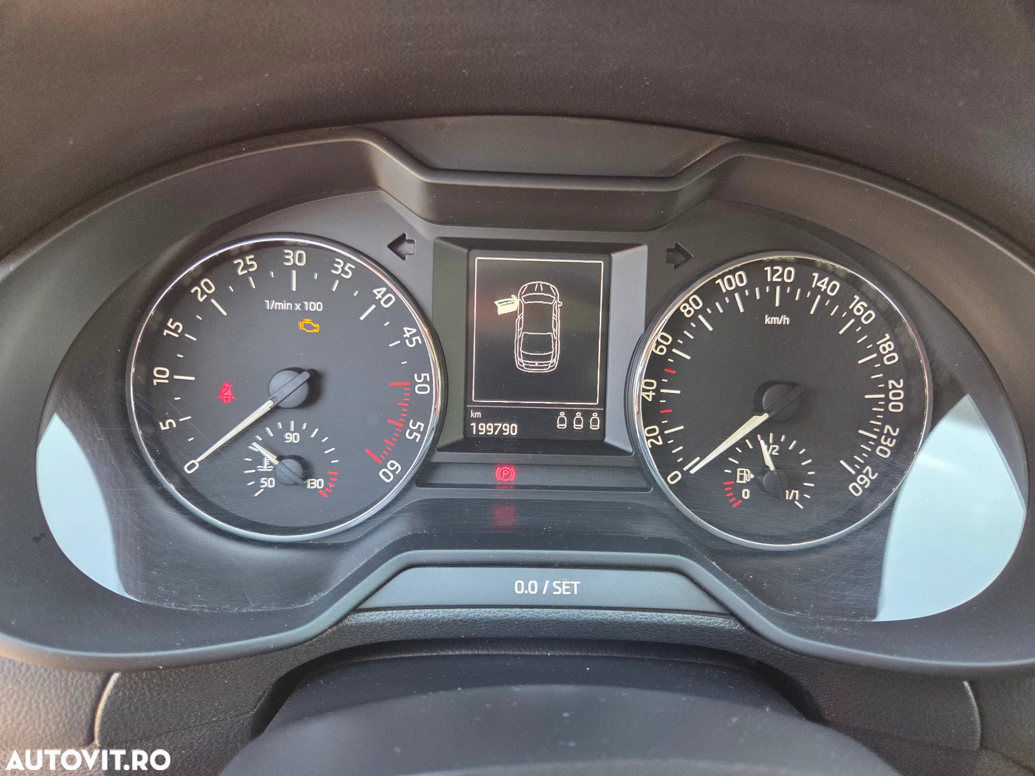 Skoda Octavia 1.6 TDI AMBITION - 10